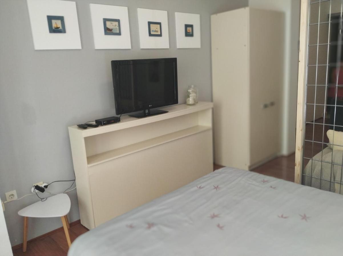 Apartmani Deleut Novi Vinodolski Exterior photo
